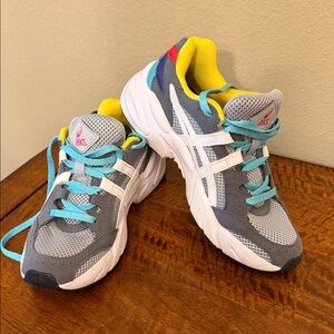 Asics Women's Gray and Blue Athletic Shoes with Yellow Accents